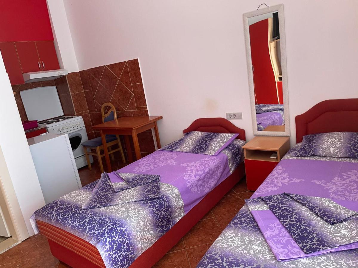 Apartments Zevs Budva Zewnętrze zdjęcie