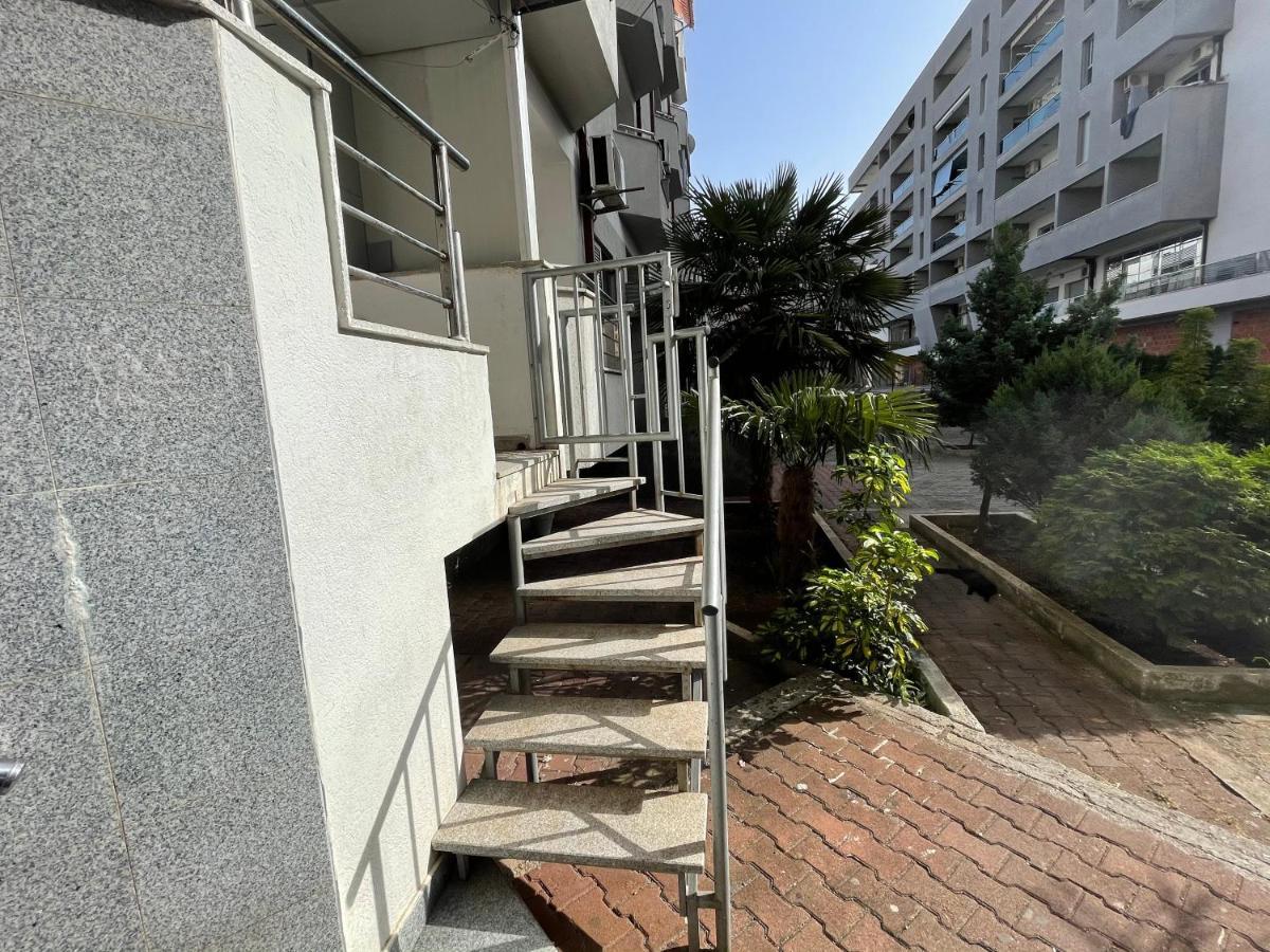 Apartments Zevs Budva Zewnętrze zdjęcie