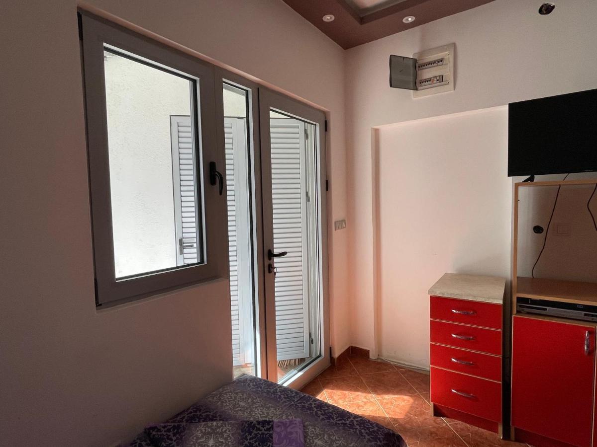 Apartments Zevs Budva Zewnętrze zdjęcie