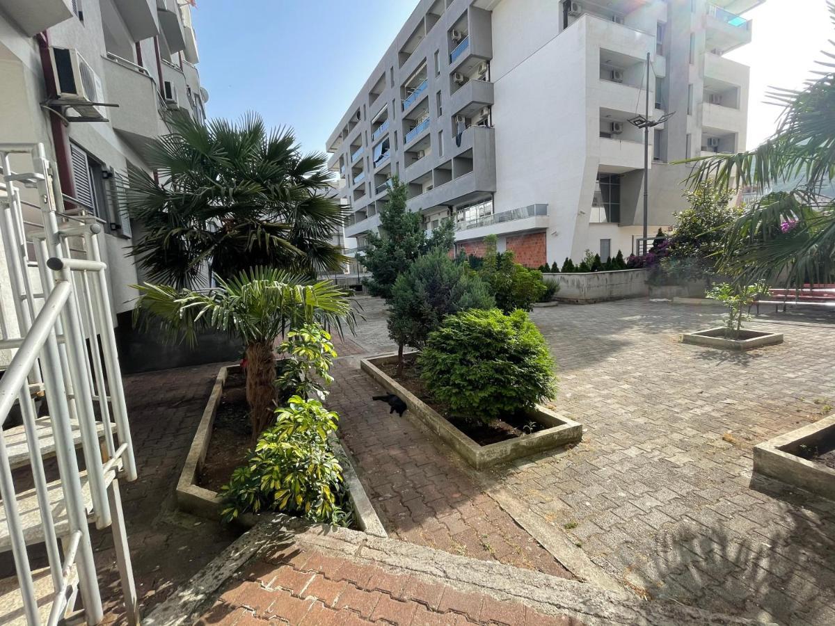 Apartments Zevs Budva Zewnętrze zdjęcie